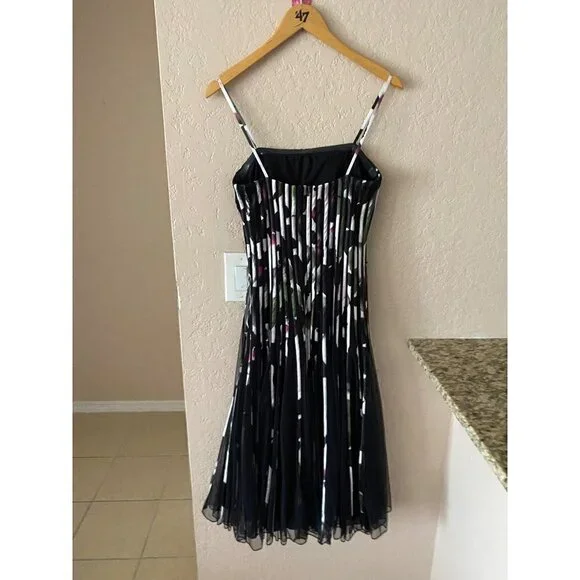 Vintage Y2K Cache Women's Black Multi Pleated Midi Dress - 6 - Picture 4 of 14